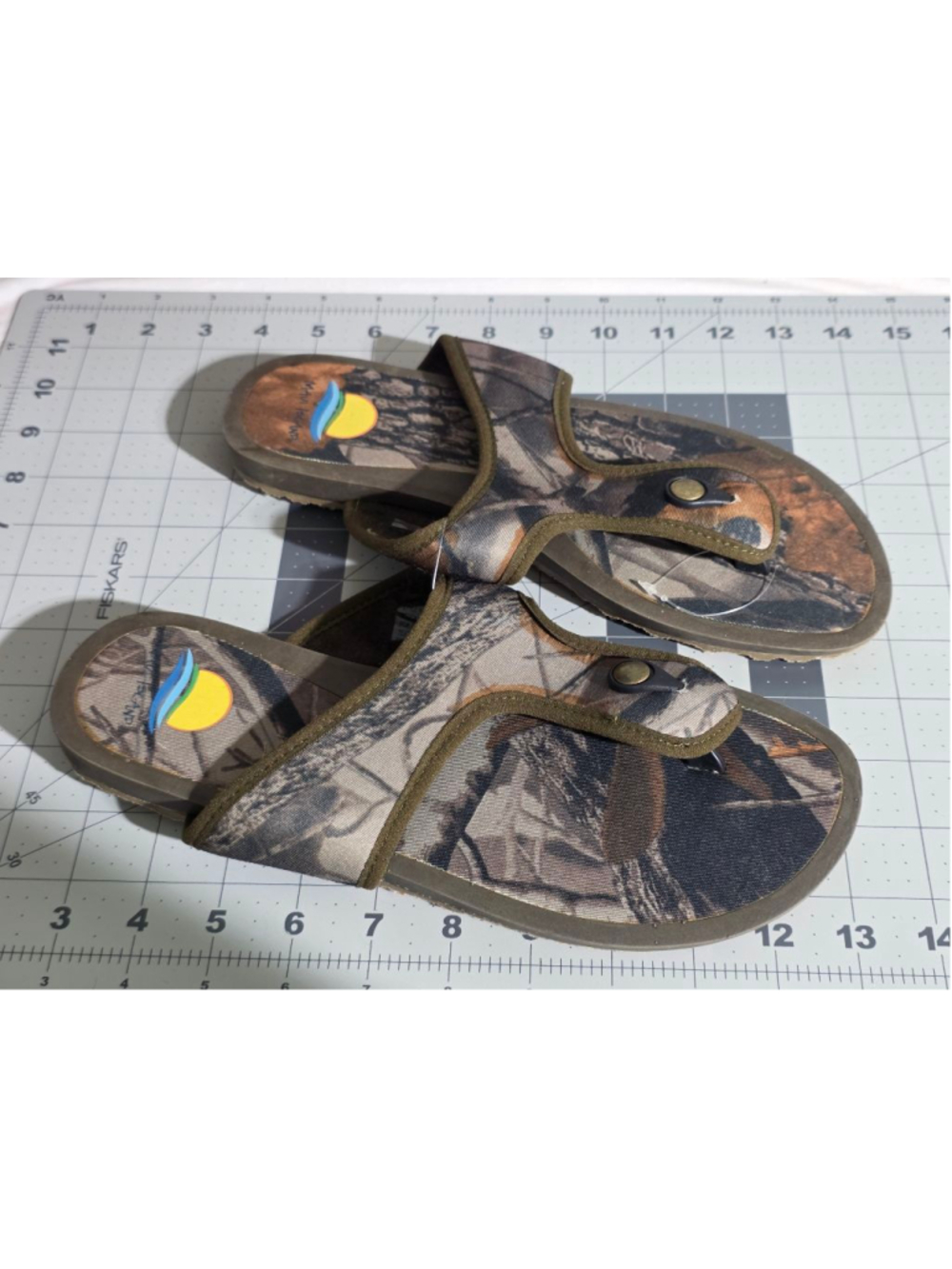 Men's Maui Island Camo Brown Flip-Flops Size 10